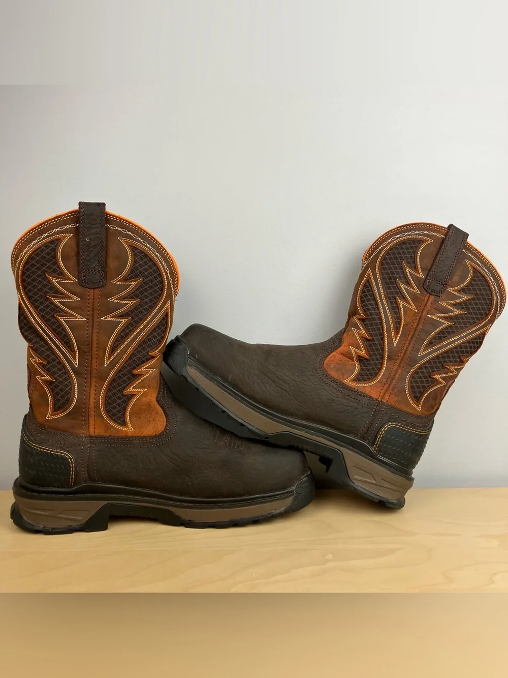 Ariat Men’s Size 9.5 EE Wide Intrepid VentTEK Composite Toe Work Boots Leather.